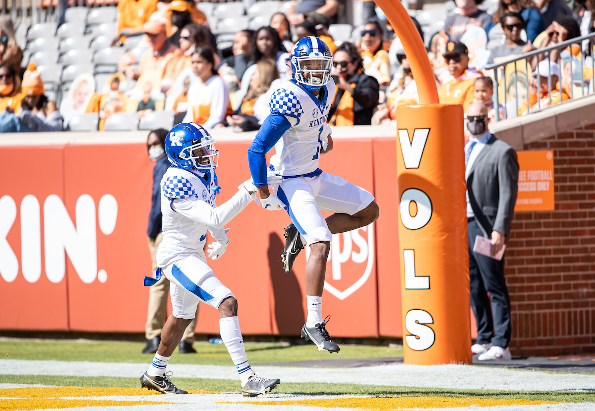Kelvin Joseph

UK defeats Tennessee 34-7

Photo By Jacob Noger | UK Football