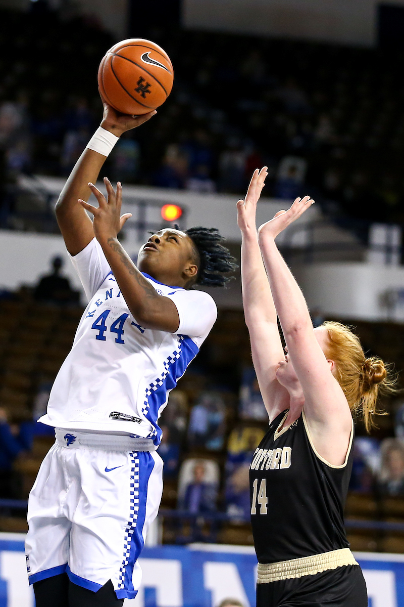 Dreuna Edwards. 

Kentucky beats Worfford 98-37.

Photo by Eddie Justice | UK Athletics