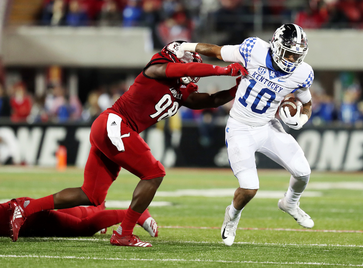 AJ Rose

UK football beats Louisville 56-10 at Cardinal Stadium. 

Photo by Britney Howard  | UK Athletics