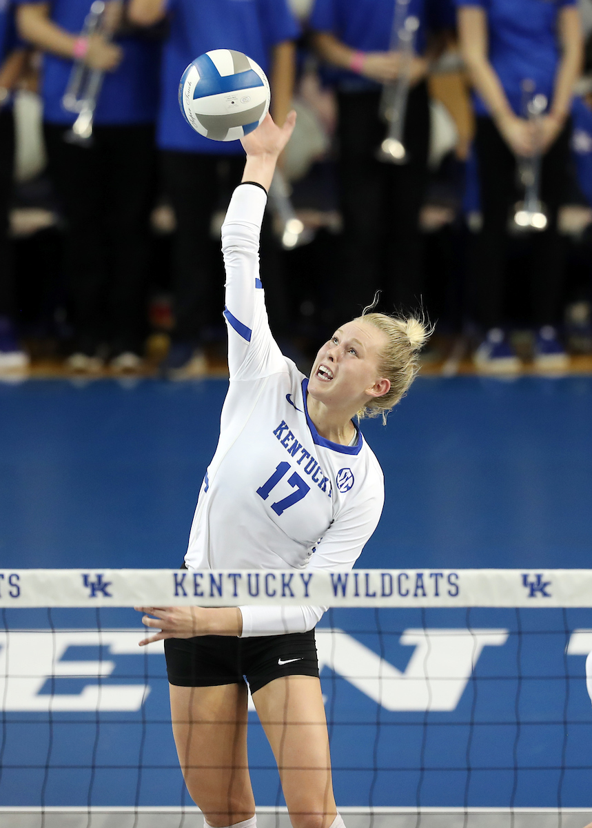 Alli Stumler

UK volleyball beats Murray State in the first round of the NCAA Tournament.  

Photo by Britney Howard  | UK Athletics