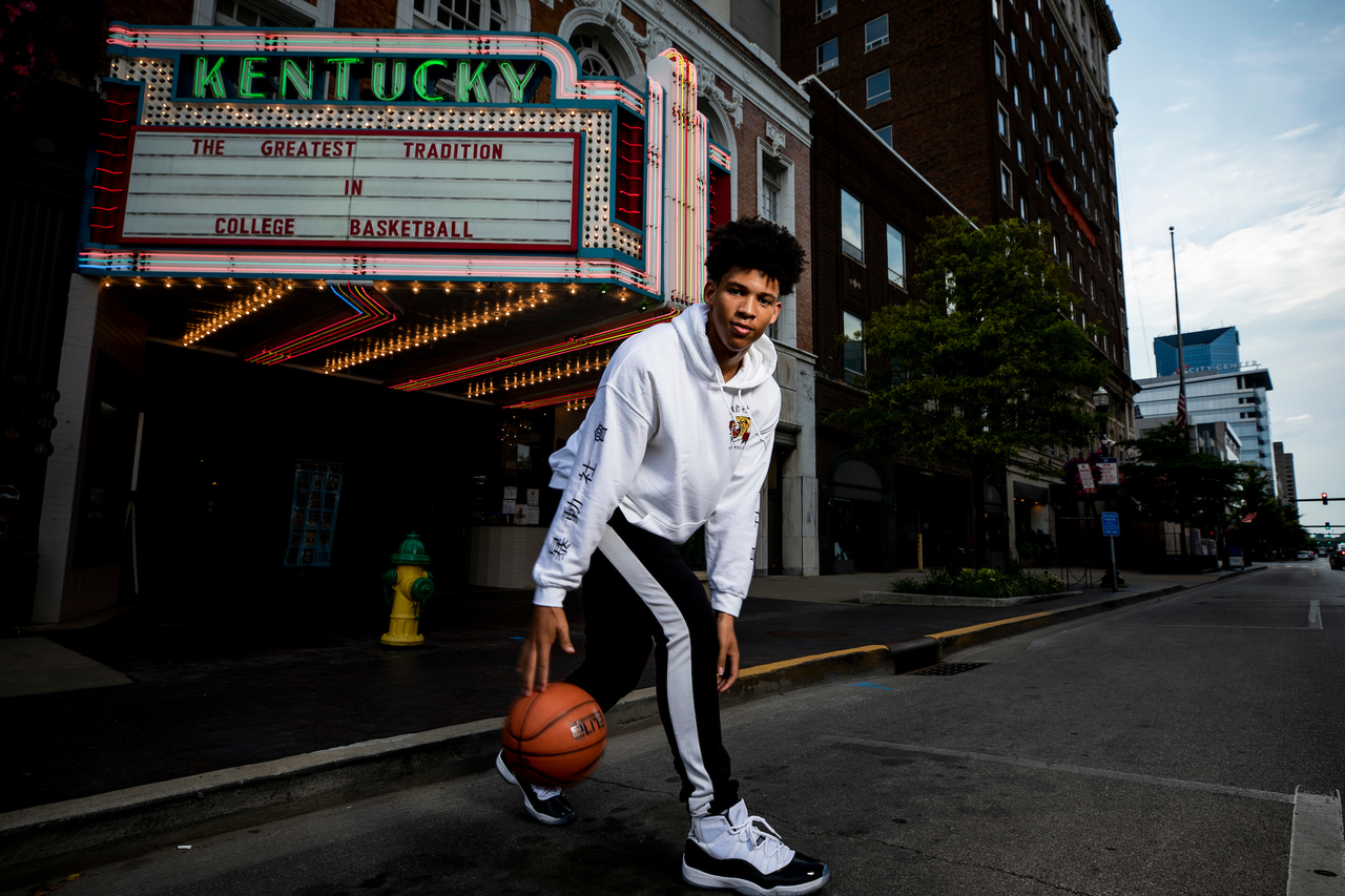 Zan Payne.

UK menâ??s basketball photo shoot at the Kentucky Theater.

Photo by Chet White | UK Athletics