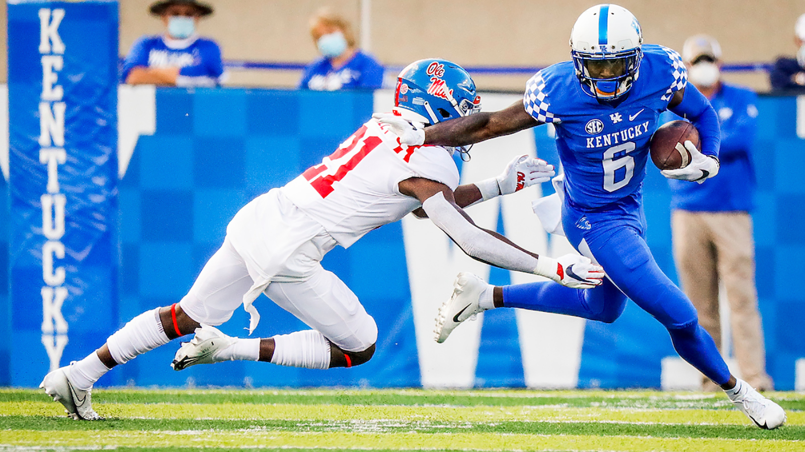 Stoops, Cats Working to Build on Positives, Fix Mistakes