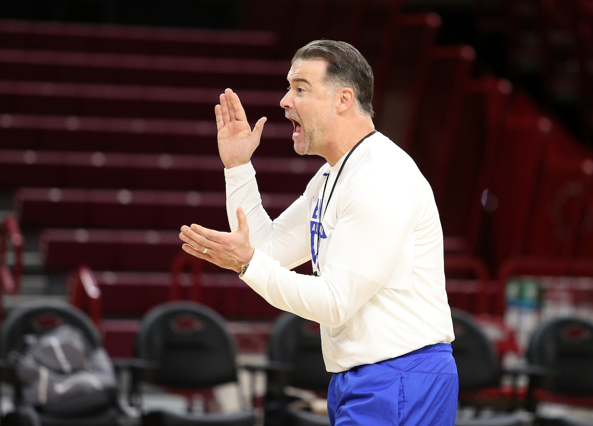Matthew Mitchell

The University of Kentucky women's basketball team practices at Bud Walton Arena on Monday, January 29, 2018.
Photo by Britney Howard | UK Athletics