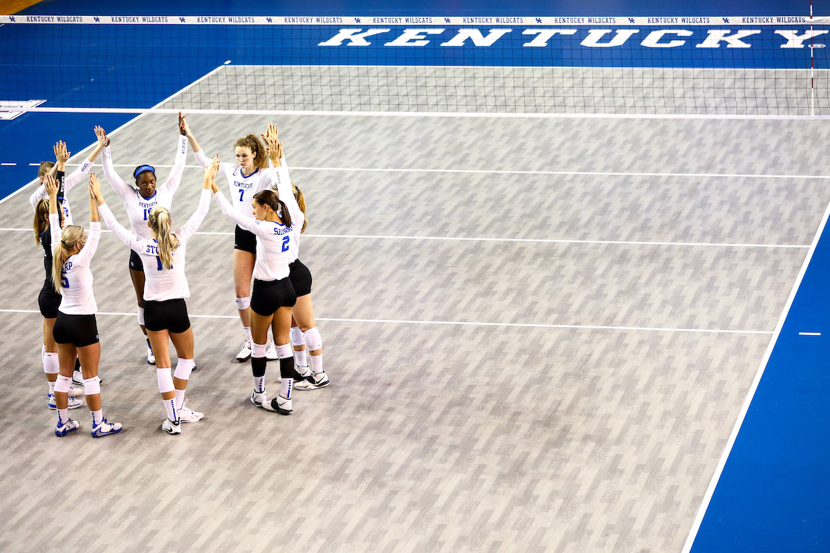 Team. 

Volleyball Blue White Match.

Photo by Eddie Justice | UK Athletics