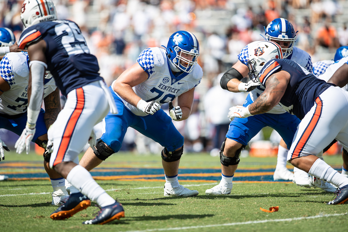 Luke Fortner

UK fall to Auburn 29-13

Photo By Jacob Noger | UK Football