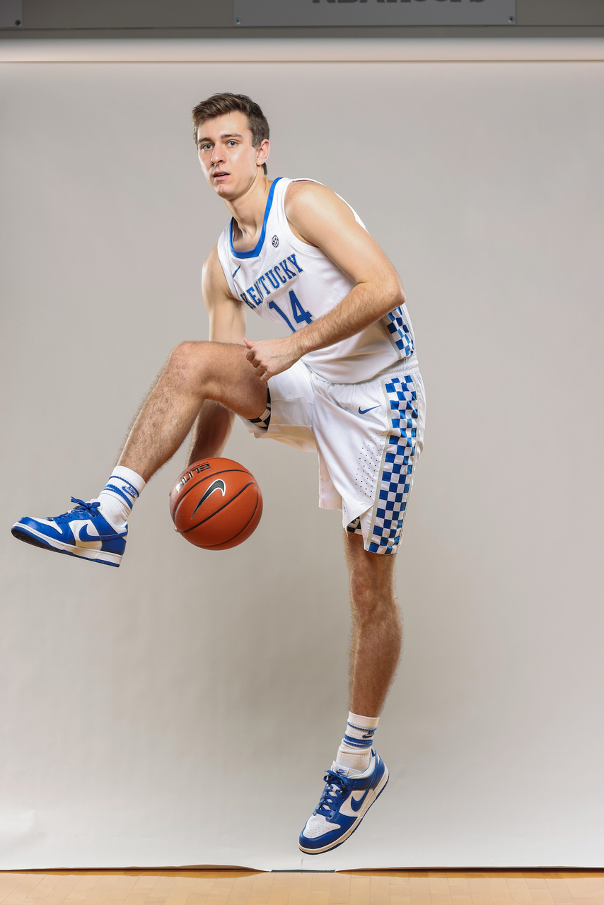 BRENNAN CANADA.

Photo by Elliott Hess | UK Athletics