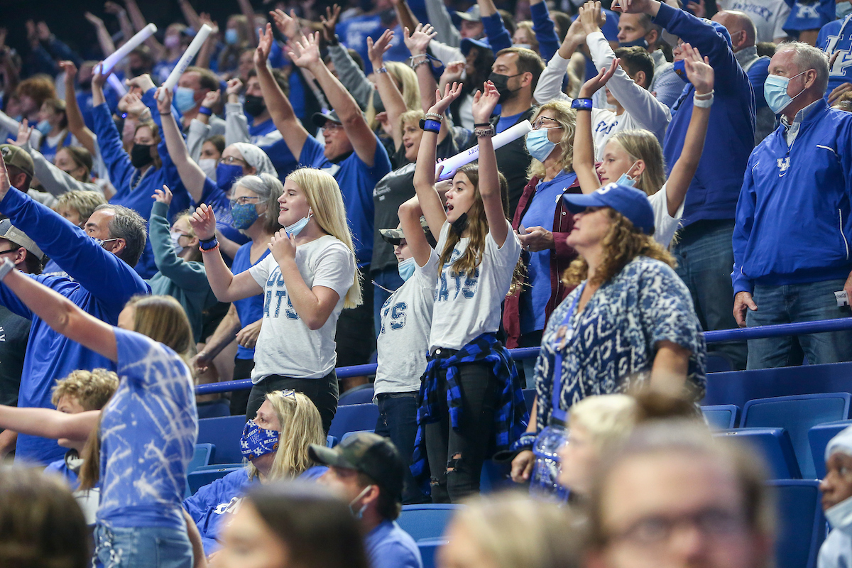 Fans.

Big Blue Madness.

Photo by Sarah Caputi | UK Athletics