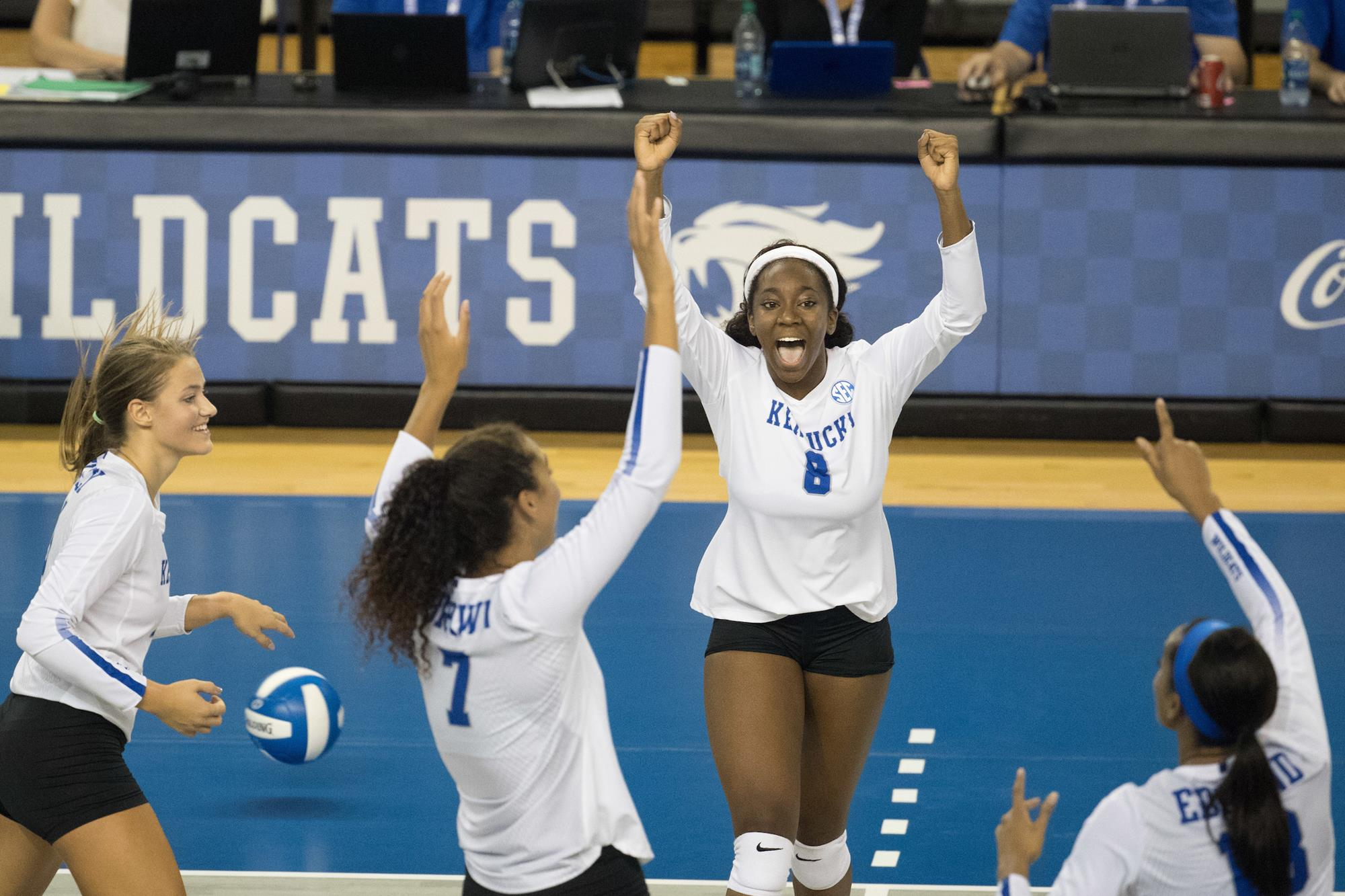 Potent Offense Continues to Power UK Volleyball