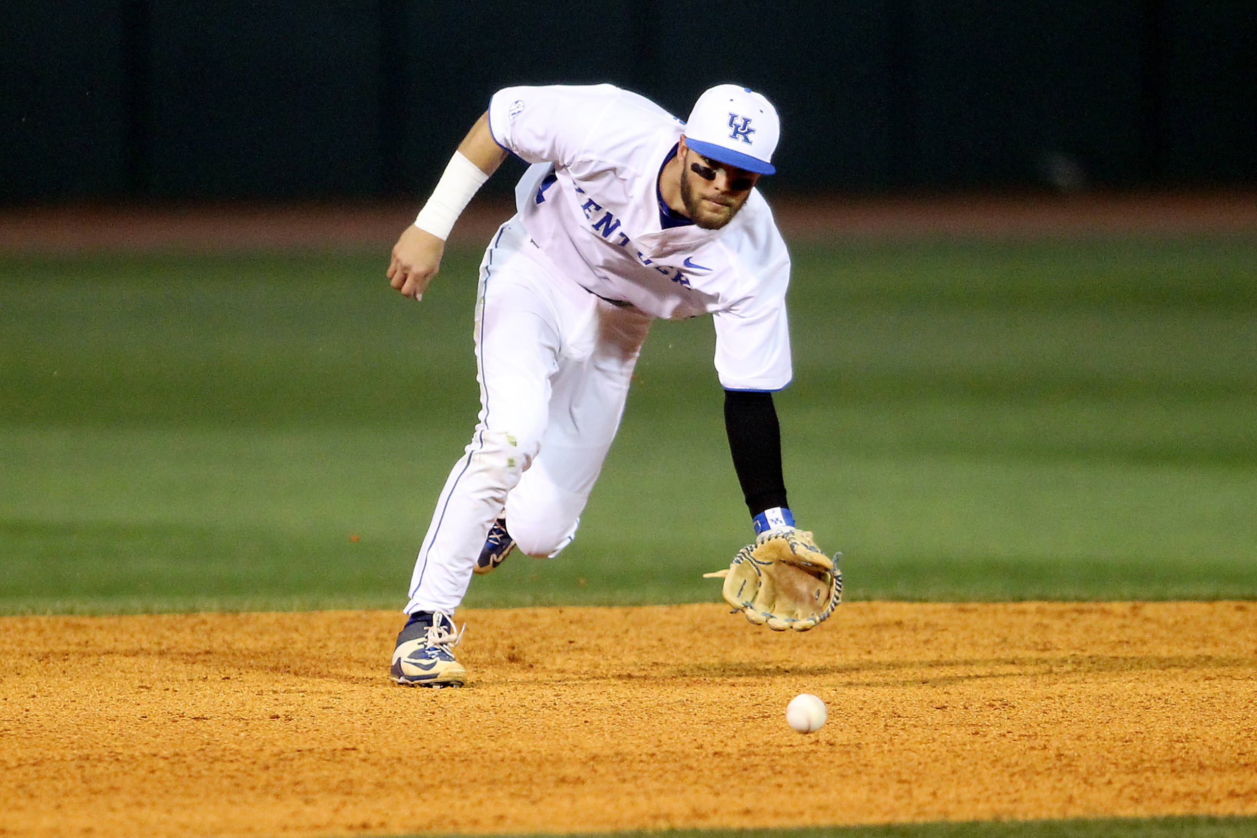 No. 9 Baseball Travels to Face No. 4 Vanderbilt