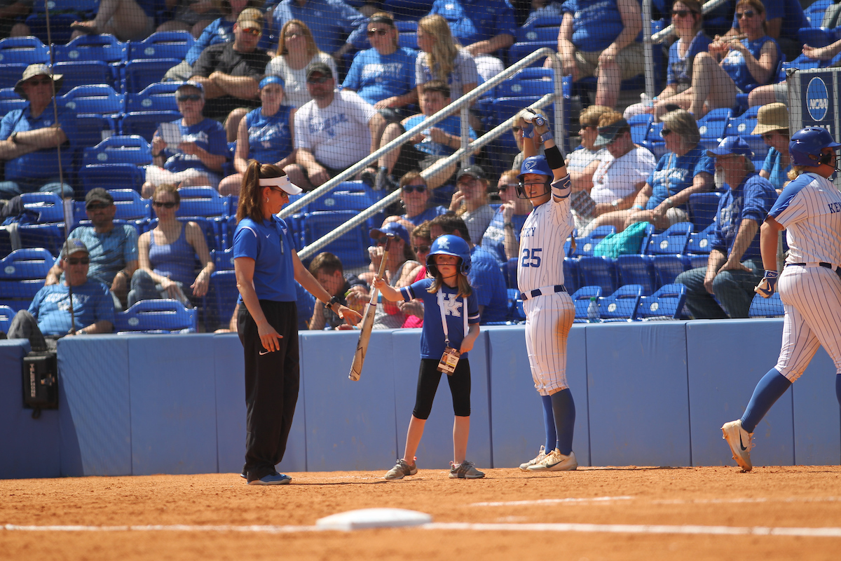 The University of Kentucky softball team during Game 2 against South Carolina for Senior Day on Sunday, May 6th, 2018 at John Cropp Stadium in Lexington, Ky.

Photo by Quinn Foster I UK Athletics