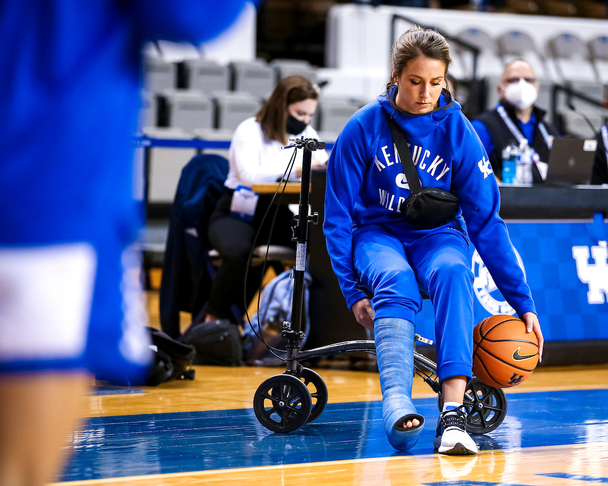 Kentucky-LaSalle WBB Photo Gallery