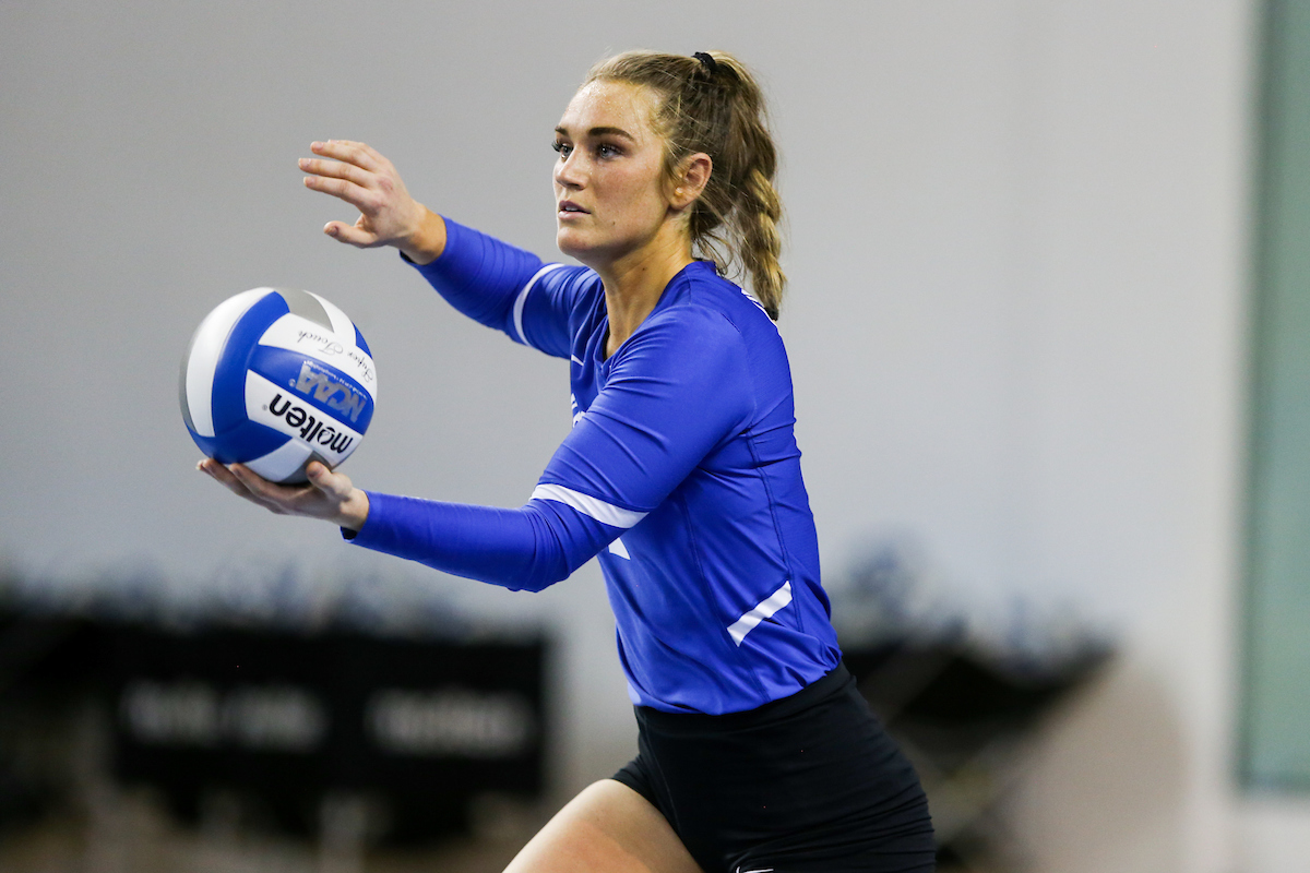 Gabby Curry.

Kentucky sweeps Alabama 3-0.

Photo by Hannah Phillips | UK Athletics