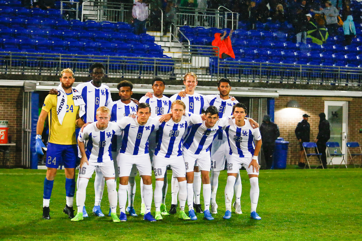 Team Photo

Kentucky defeats Wright State University 7-1.

Photo by Hannah Phillips | UK Athletics