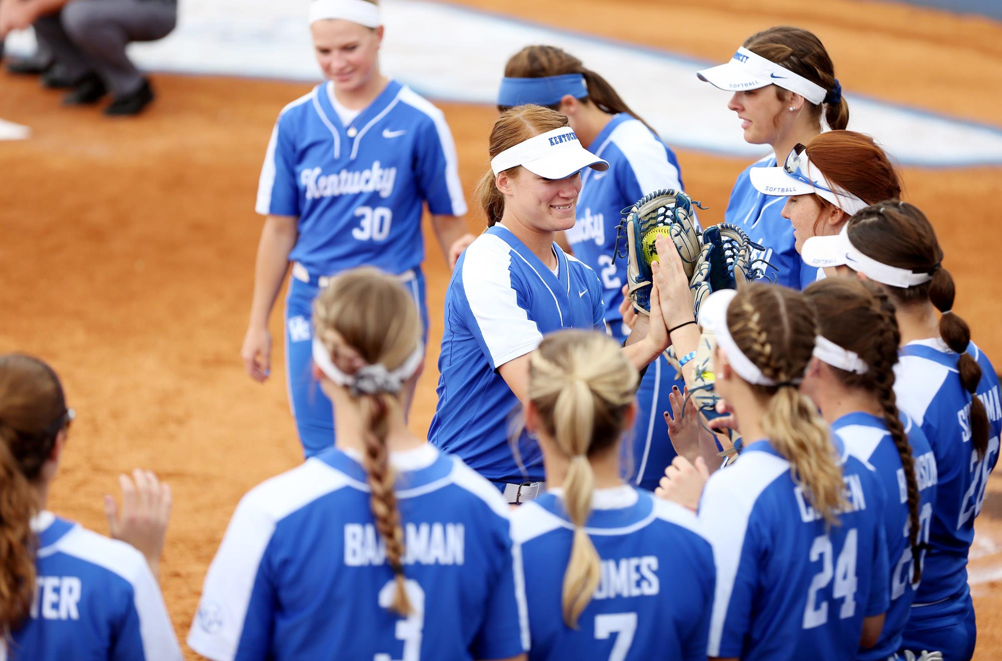No. 22 Kentucky Visits Northern Kentucky for Tuesday Midweek