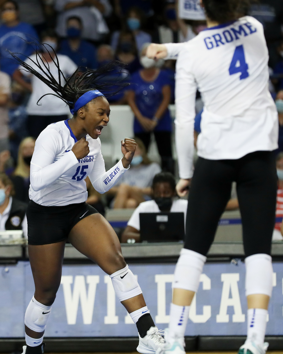AZHANI TEALER.

Kentucky beats Stanford, 3-2.

Photo by Elliott Hess | UK Athletics