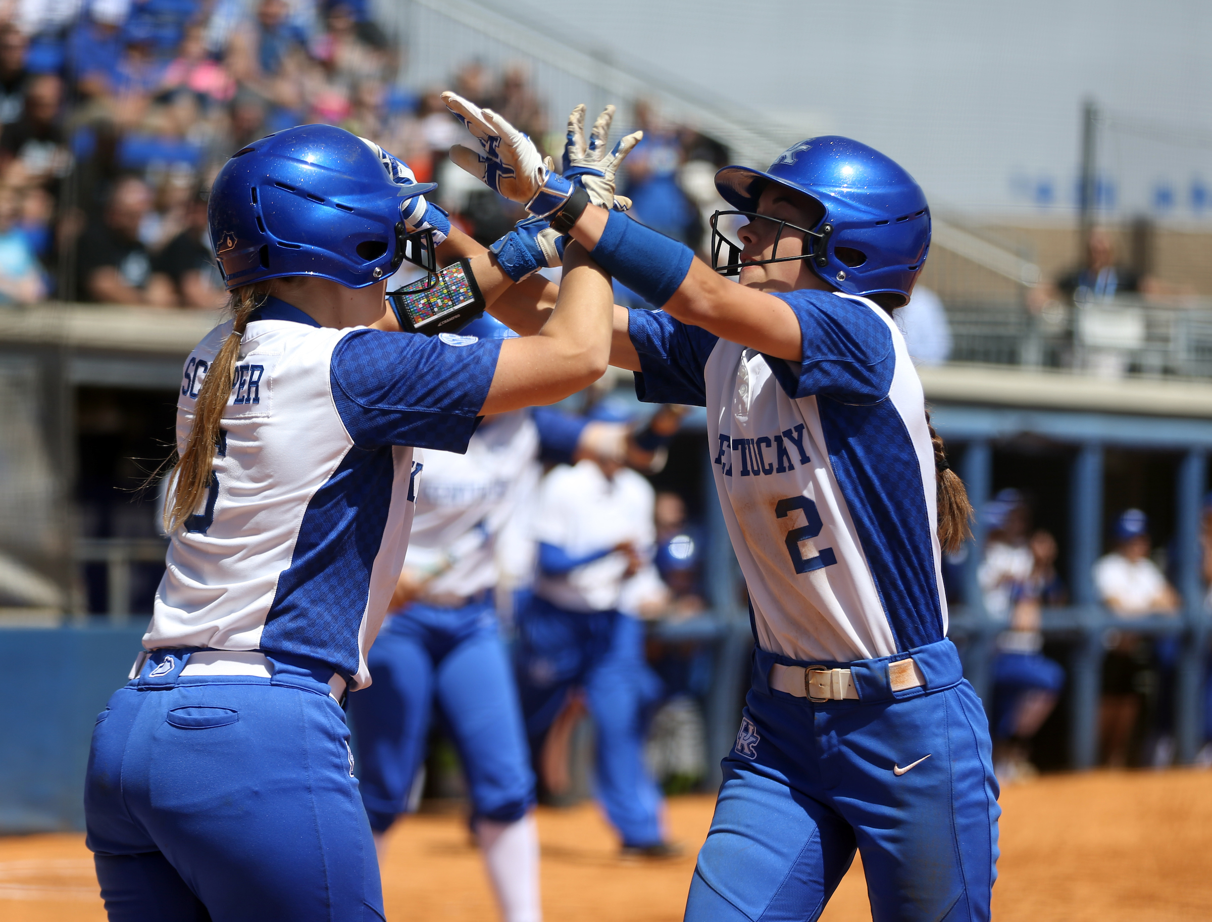 No. 17 Tennessee Jumps on UK Early, Sweeps Wildcats