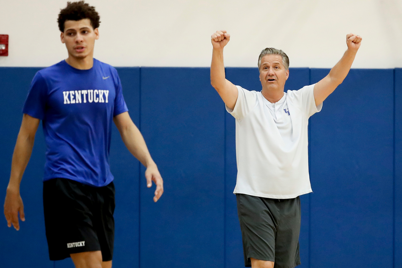 Kellan Grady. John Calipari.

Summer practice.

Photo by Chet White | UK Athletics
