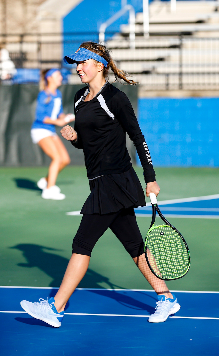 JUSTINA MIKULSKYTE.

Kentucky falls to Florida 3-4 on Friday, March 22


Photo by Isaac Janssen | UK Athletics