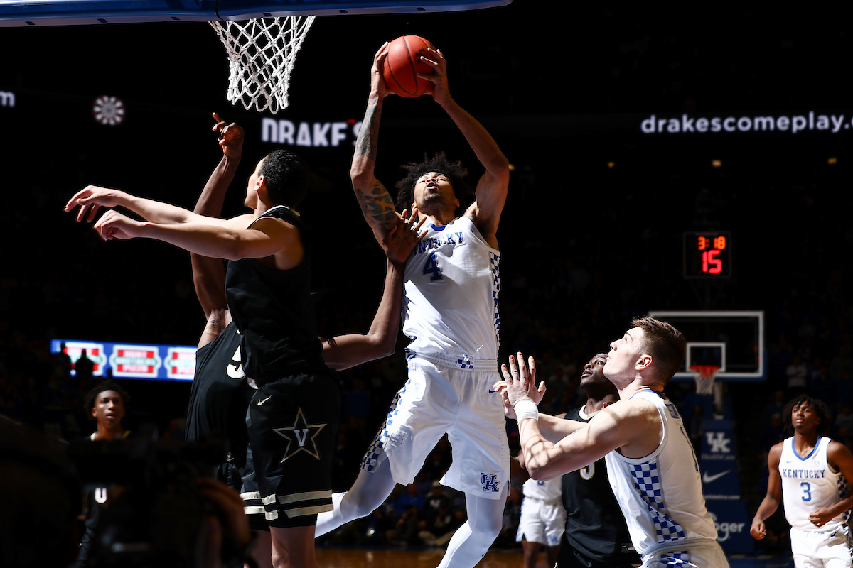 Nick Richards. Nate Sestina.
UK beats Vandy 71-62. 
Photo by Elliott Hess | UK Athletics