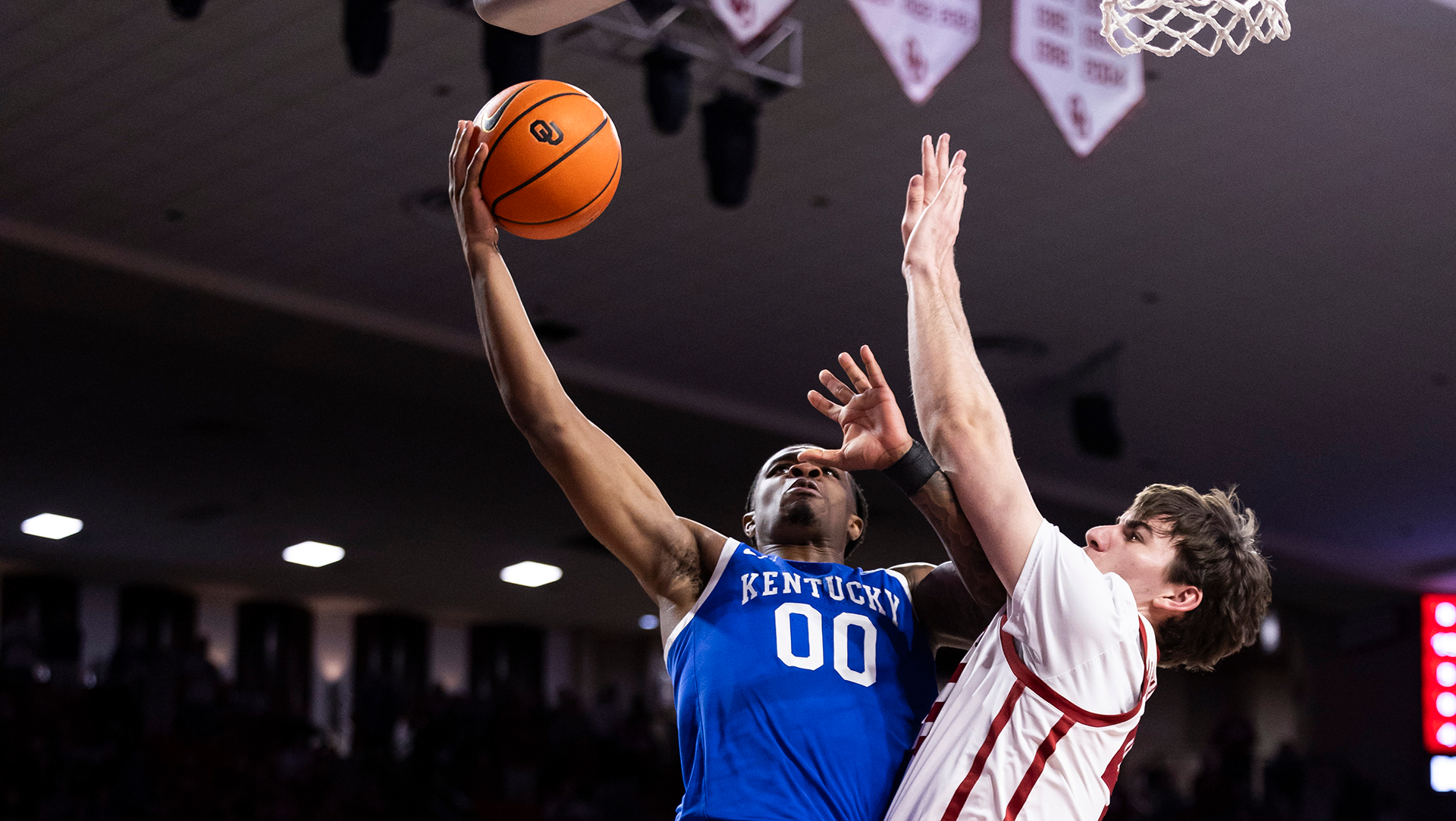 Oweh's Heroics Lead No. 17 Kentucky Past Oklahoma