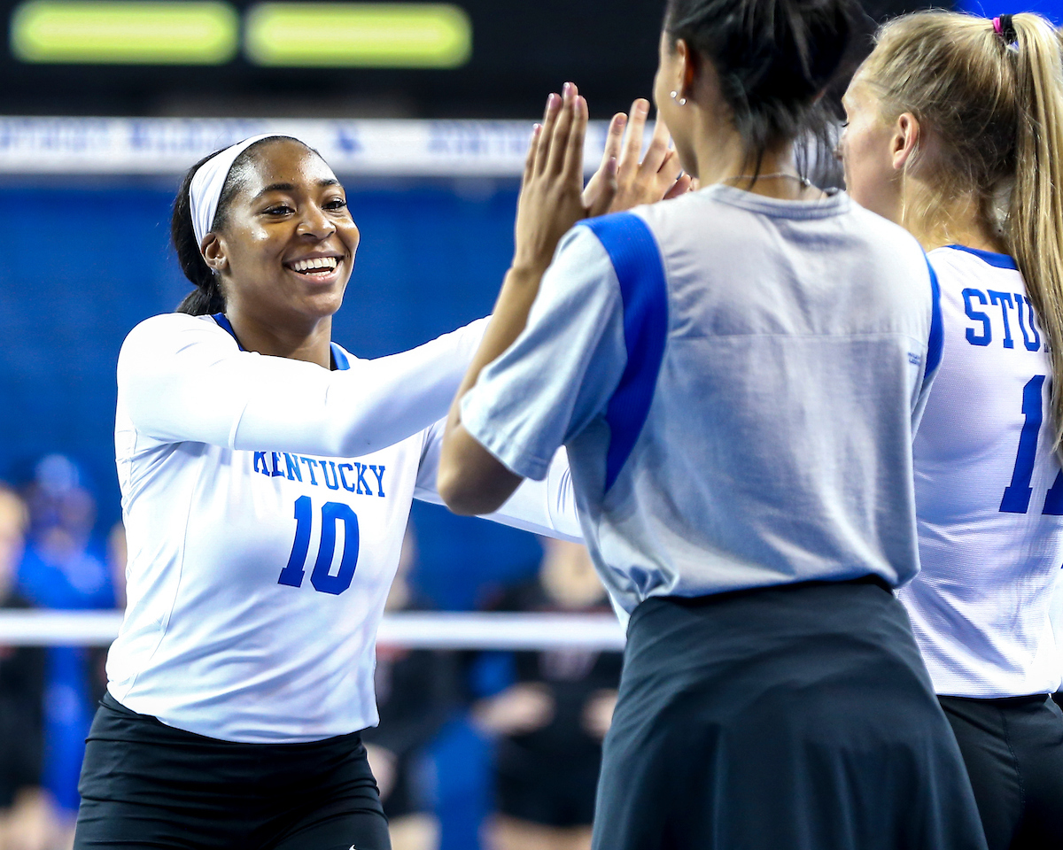 Kentucky-Southeast Missouri Volleyball Photo Gallery