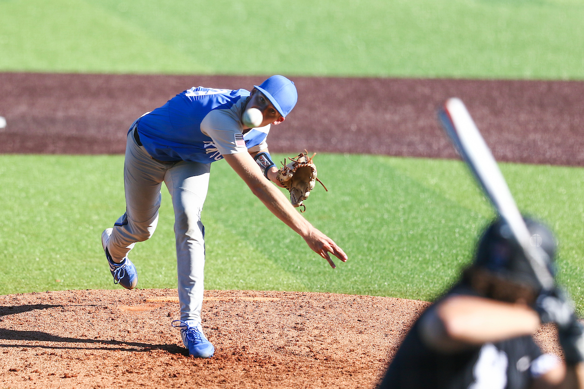 Zach Kammin

2020 Fall Ball

Photo by Grant Lee | UK Athletics