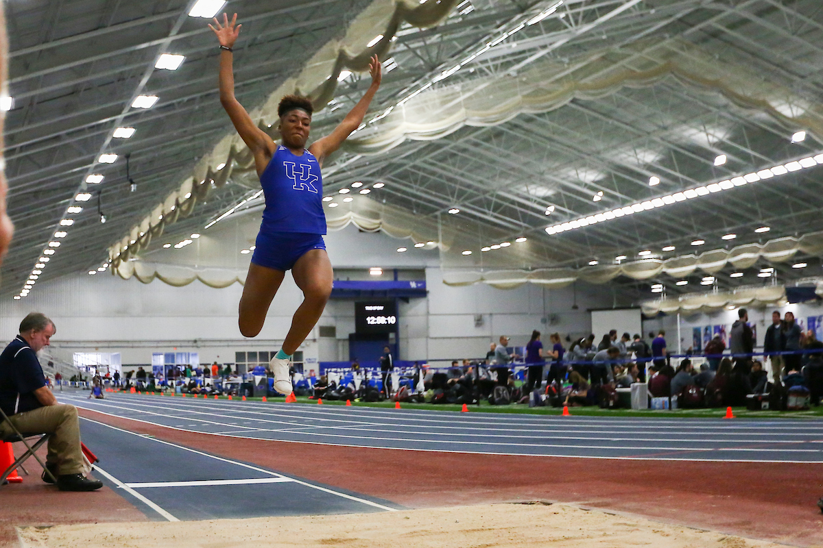 Annika Williams.

Jingle Bells Open.


Photo by Hannah Phillips | UK Athletics