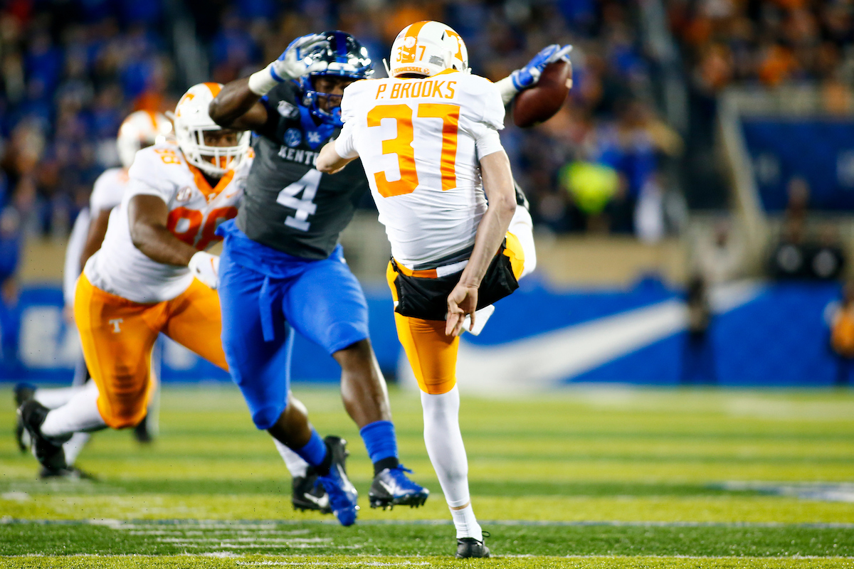 Josh Paschal. 

Kentucky falls to Tennessee  17-13.

Photo By Barry Westerman | UK Athletics