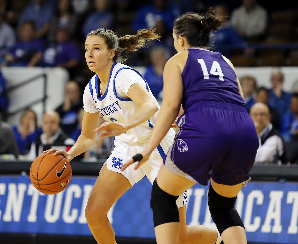 Blair Green 


UK Women's Basketball beat High Point University 71-49 at Memorial Coliseum  on Sunday, November 18th, 2018.

Photo by Britney Howard  | UK Athletics