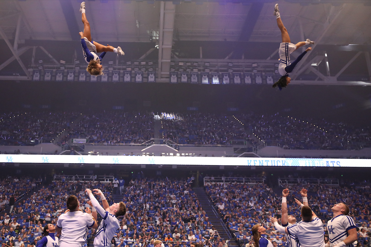Cheerleaders.

2019 Big Blue Madness

Photo by Chet White | UK Athletics