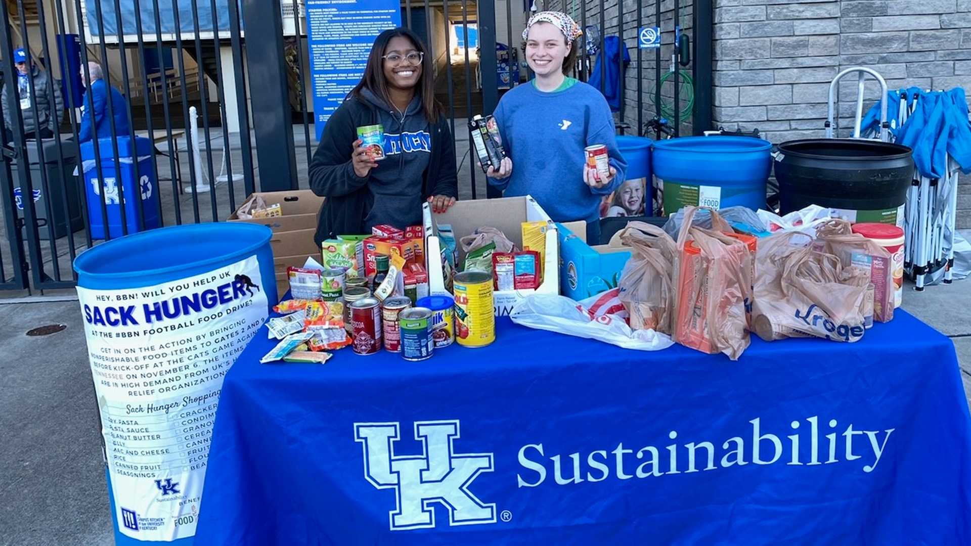 Kentucky Athletics Kicks off Sack Hunger Drive at November Home Games