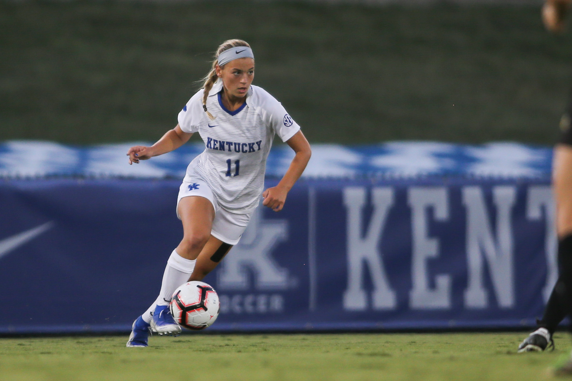 Julia Grosso Returns to United States, Signs with Utah Royals