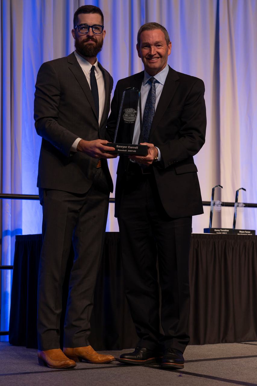 Sawyer Carroll. Mitch Barnhart.

The 2020 and 2021 UK Athletics Hall of Fame classes were inducted Thursday night at Central Bank Center.

Photo by Grant Lee | UK Athletics