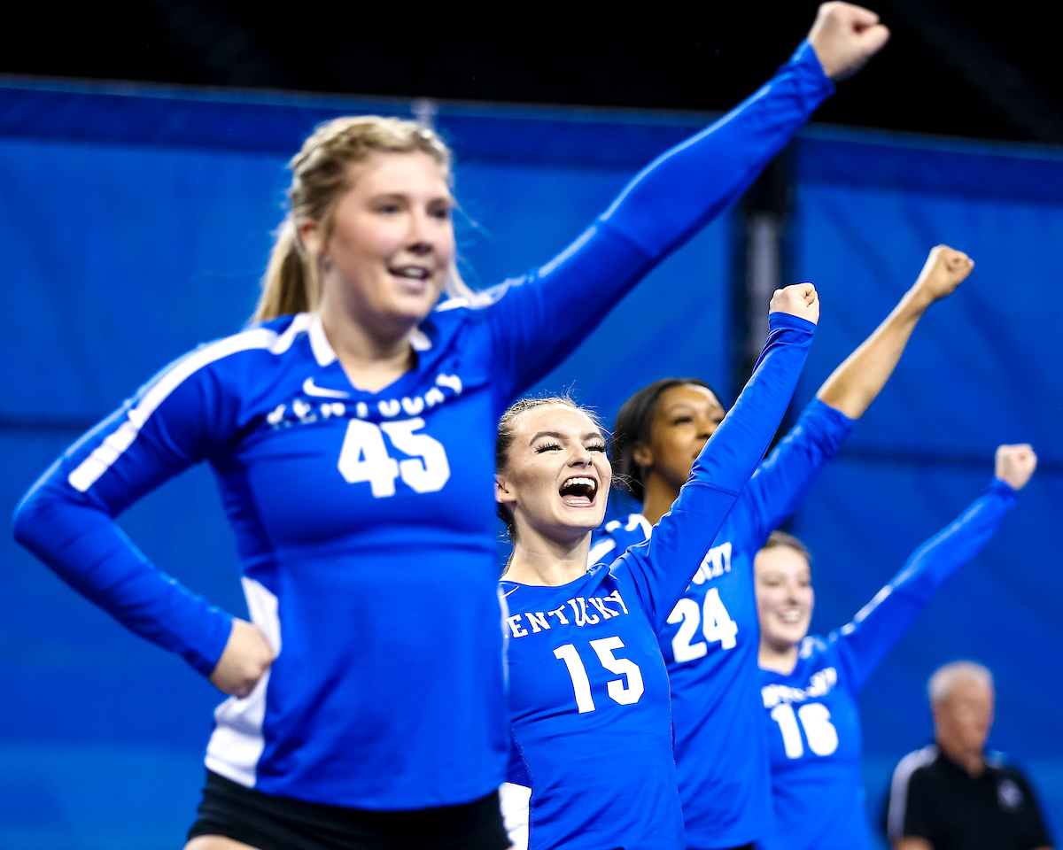 Izzy Holloway.

Kentucky Stunt blue and white scrimmage. 

Photo by Eddie Justice | UK Athletics