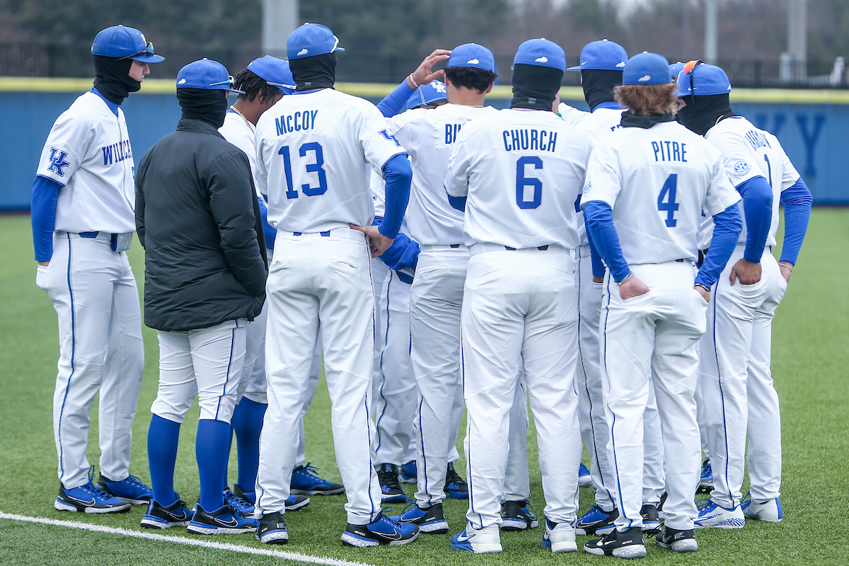 Team.

Kentucky beats Bellarmine 3-2.

Photo by Sarah Caputi | UK Athletics