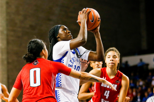 Rhyne Howard.

Kentucky beats Austin Peay 81-52.

Photo by Hannah Phillips | UK Athletics