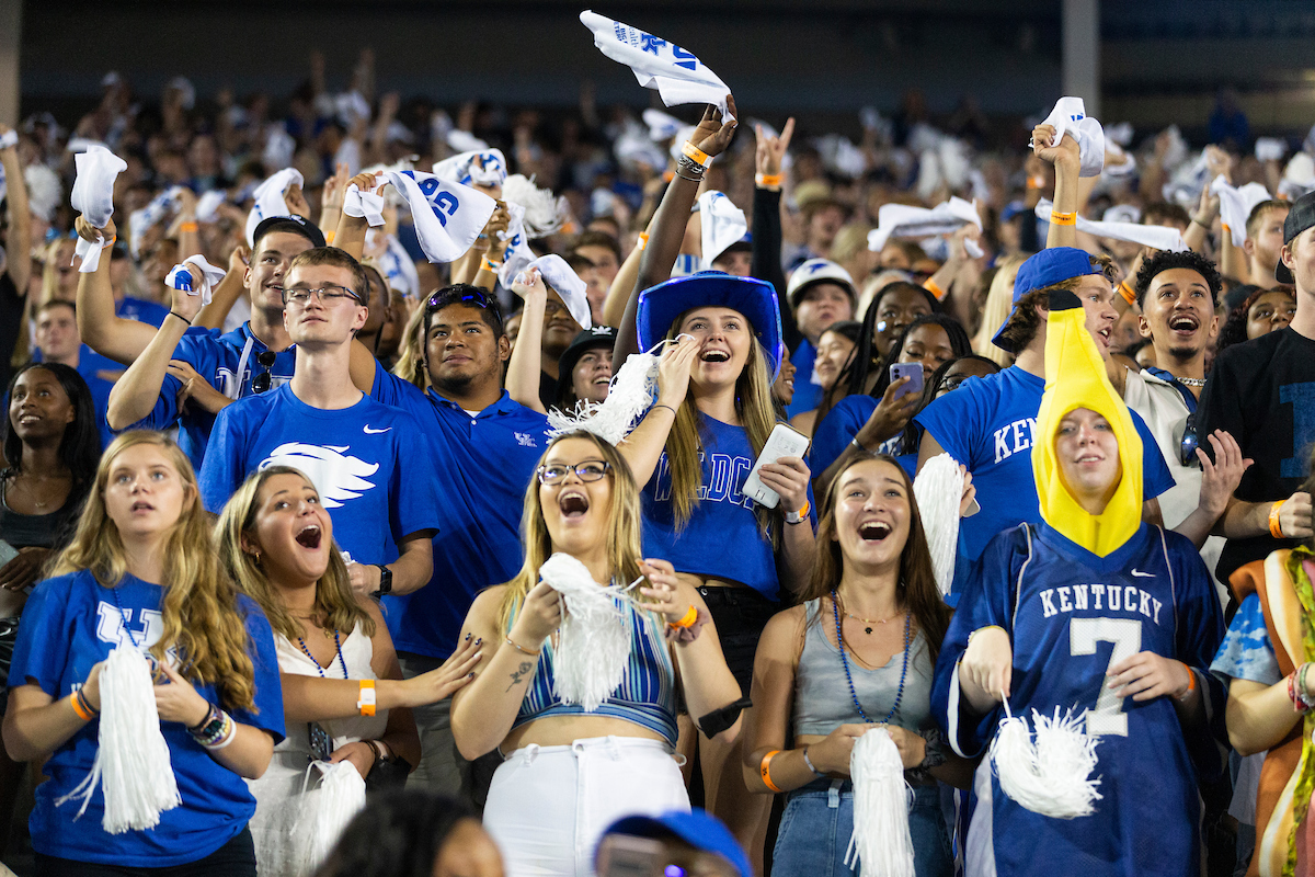 Fans.UK beat LSU 42-21.Photo by Grant Lee | UK Athletics