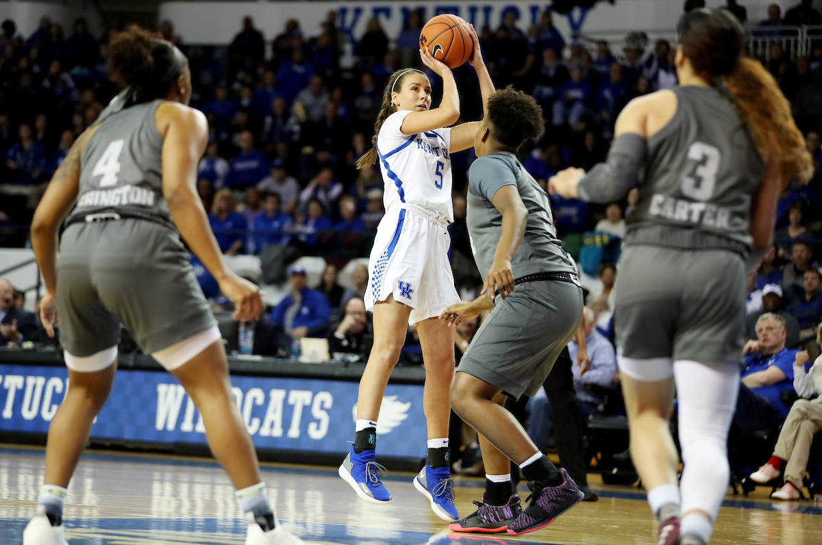 Blair Green

The UK women's basketball team falls to Texas A&M on Thursday, November 28, 2019.

Photo by Britney Howard | UK Athletics