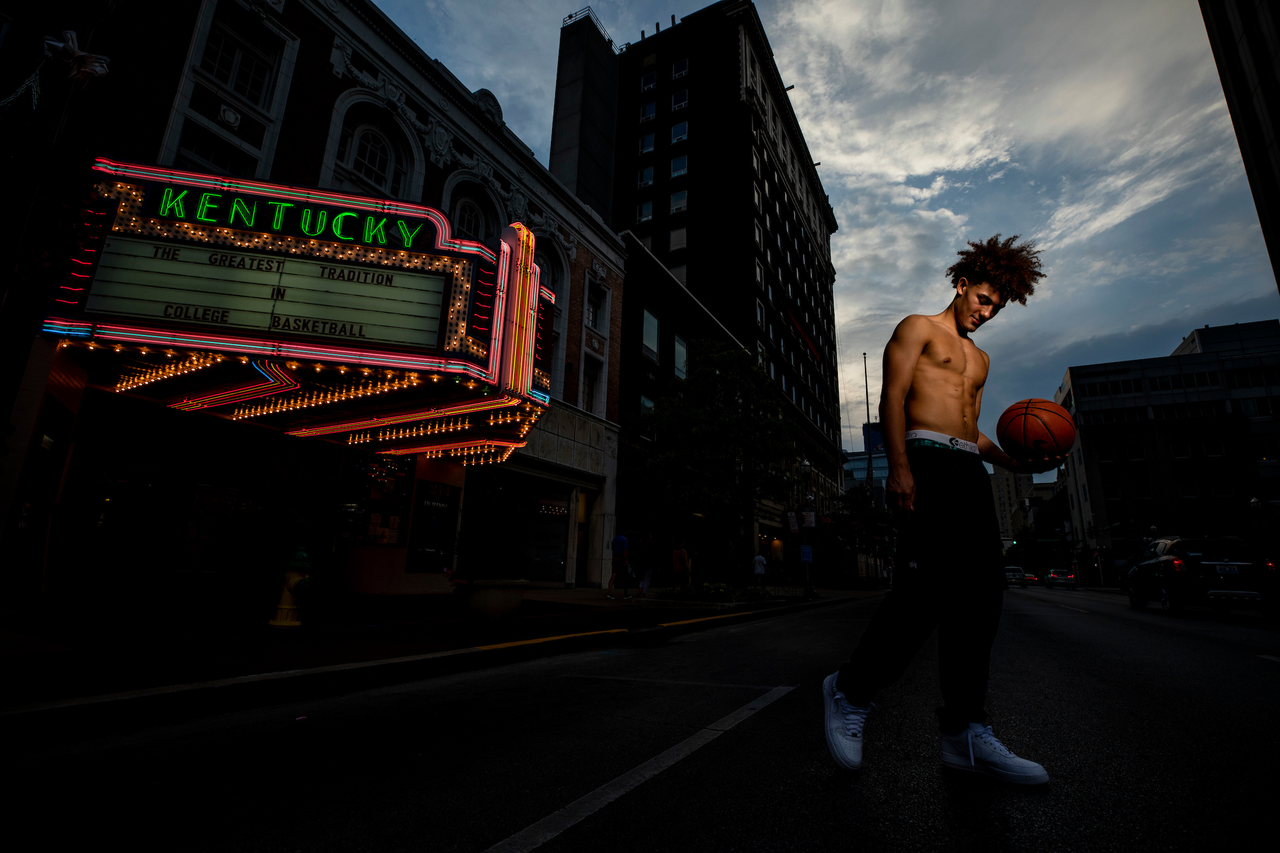 Devin Askew.

UK menâ??s basketball photo shoot at the Kentucky Theater.

Photo by Chet White | UK Athletics
