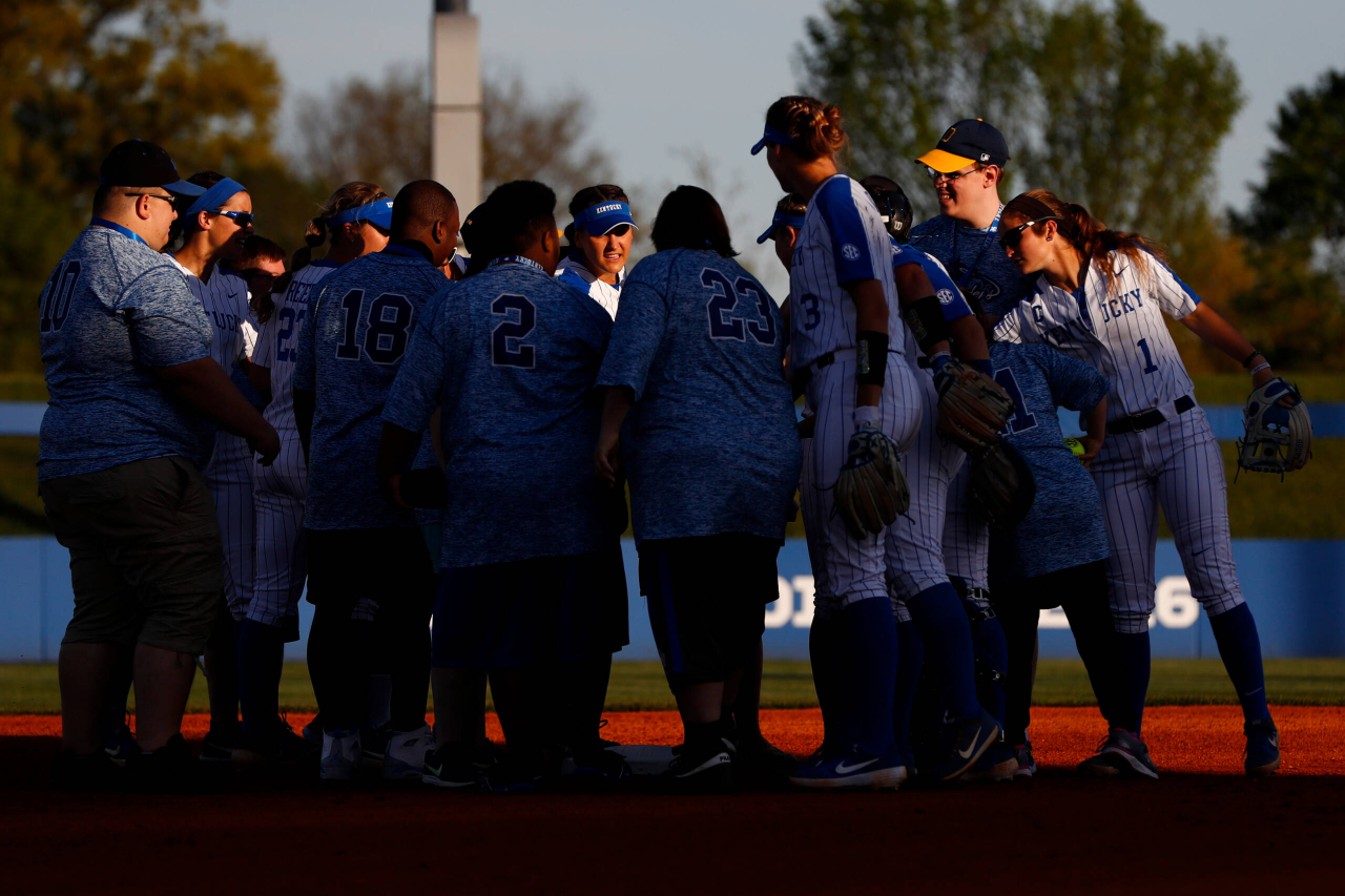 Team.

Kentucky beat Auburn 7-0.