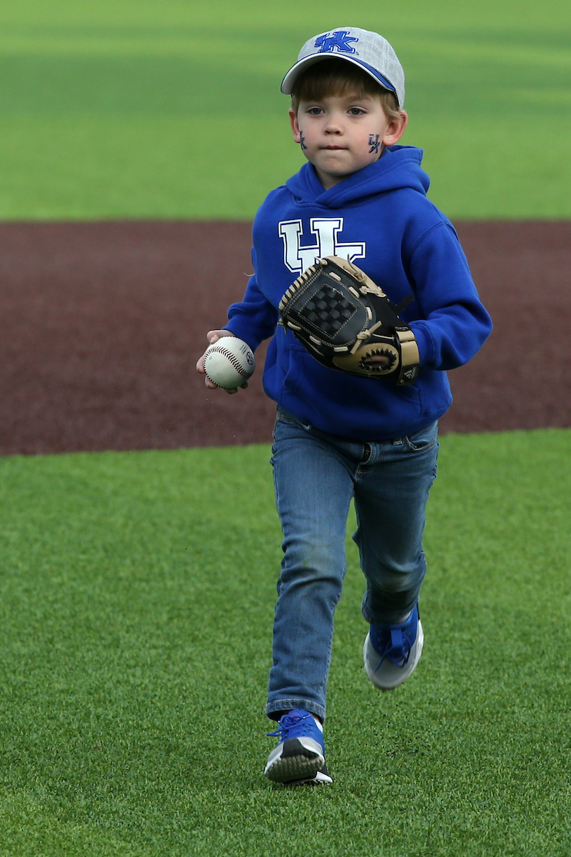 UK Fan. 

UK falls to Georgia 7-3.


Photo By Barry Westerman | UK Athletics