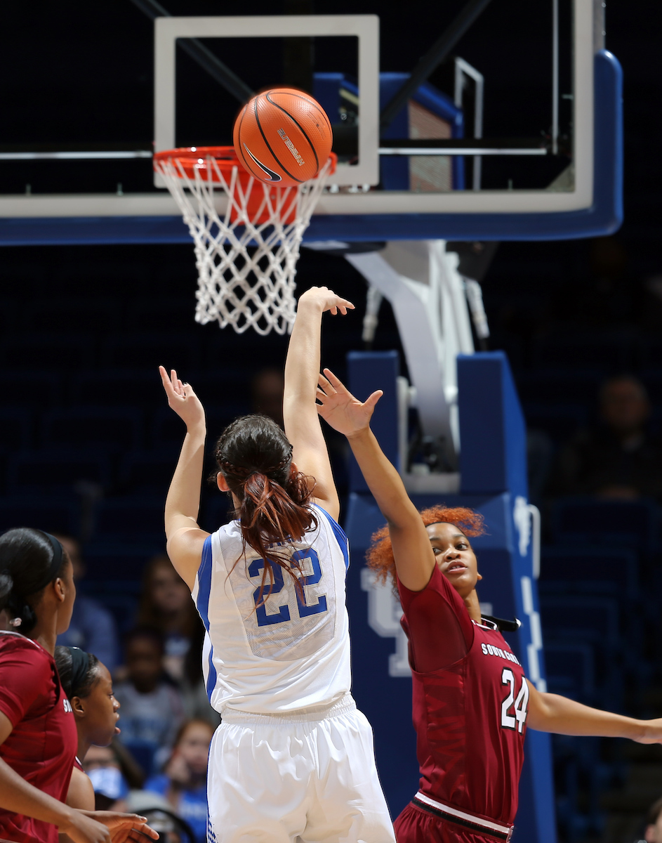 Makenzie Cann

The University of Kentucky women's basketball team falls to South Carolina on Sunday, January 21, 2018 at Rupp Arena. 

Photo by Britney Howard | UK Athletics