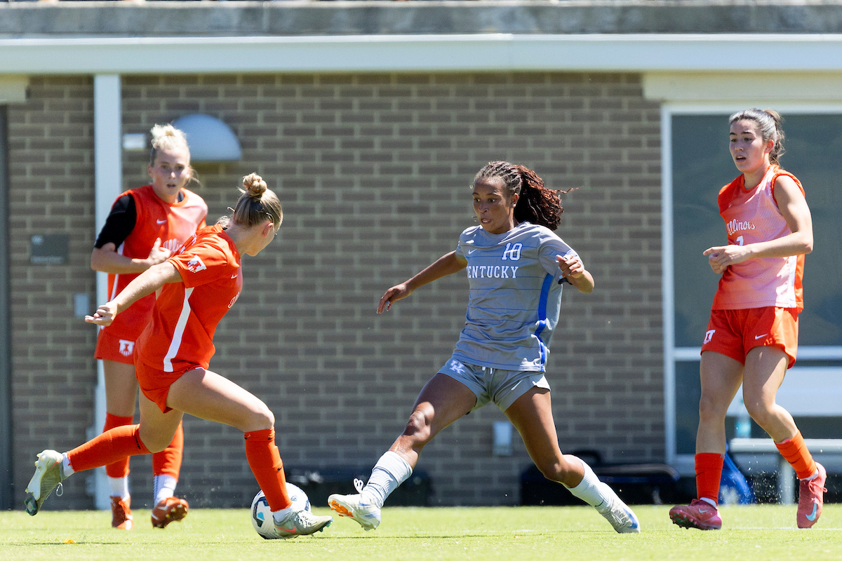 Kentucky-Illinois Women's Soccer Photo Gallery