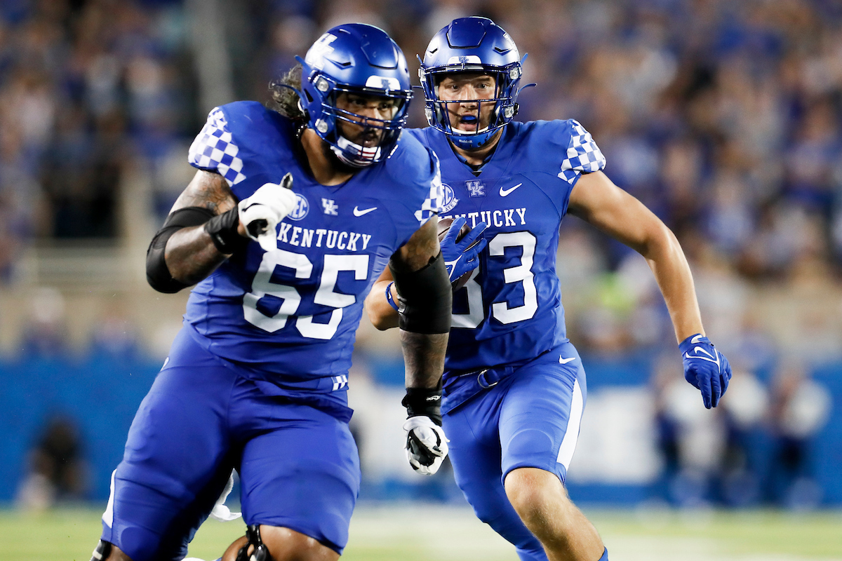 Darian Kinnard. Justin Rigg.

Kentucky beat Missouri 35-28.

Photos by Chet White | UK Athletics