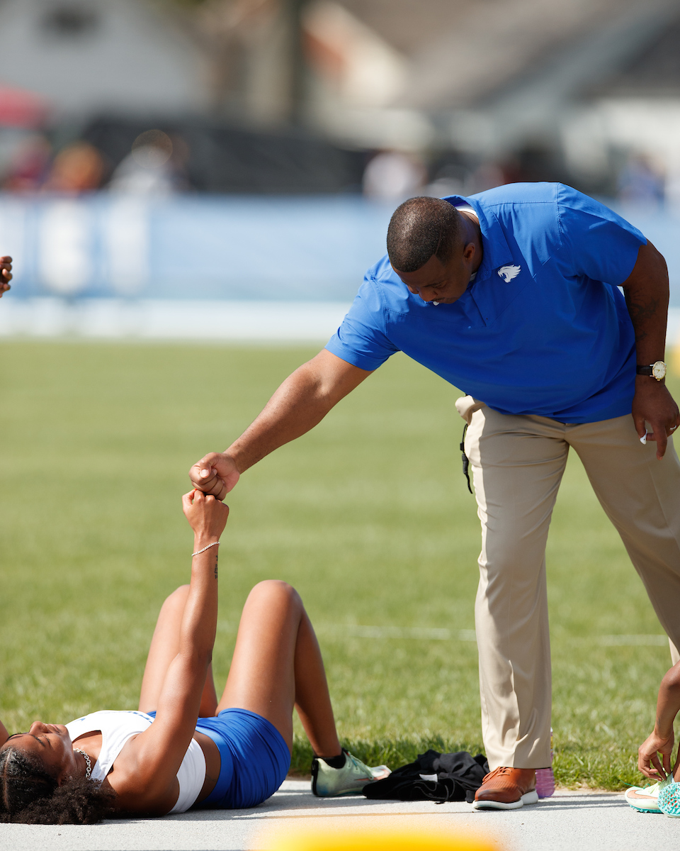 Darci Khan. Coach Lonnie Greene.

Day one of the Kentucky Invitational.

Elliott Hess | UK Athletics