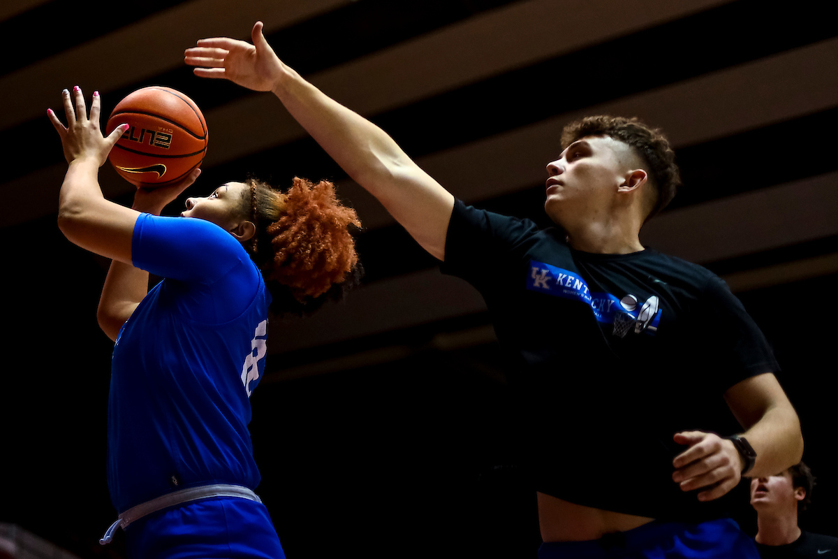 Treasure Hunt.

Kentucky at Alabama shootaround.

Photo by Eddie Justice | UK Athletics
