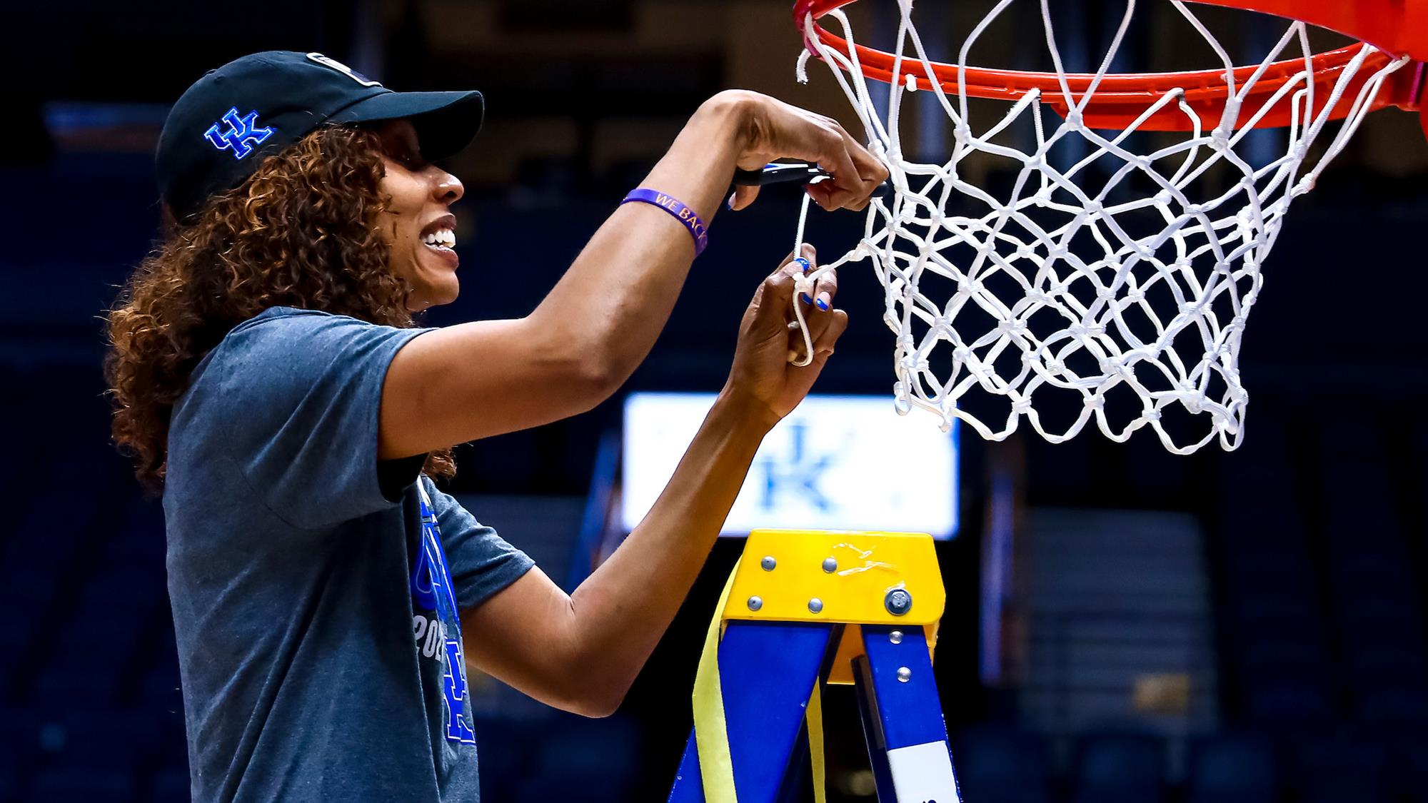 Kyra Elzy Signs Contract Extension Through 2027