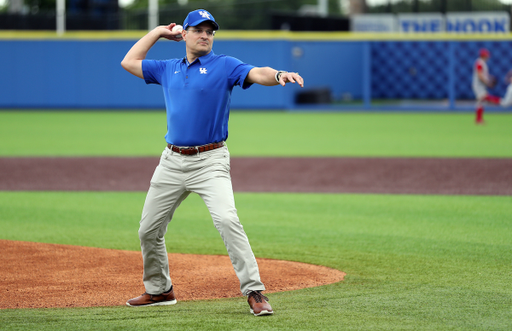 First pitch

UK baseball beat Indiana 5-2.

Photo by Britney Howard | UK Athletics