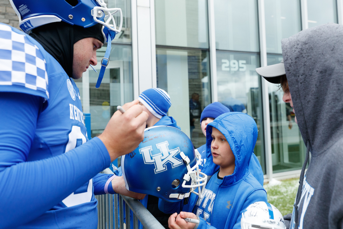 Colin Goodfellow.

The Blue-White Spring Game.

Elliott Hess | UK Athletics