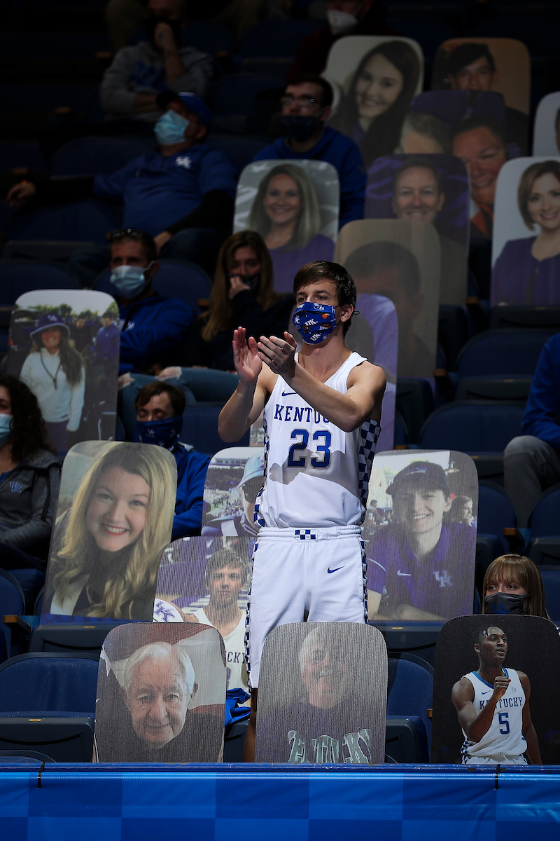 Fan.

Kentucky loses to Alabama, 85-65.

Photo by Chet White | UK Athletics